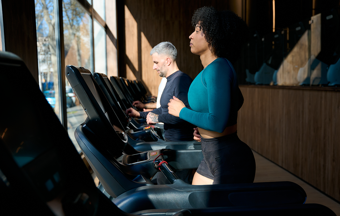 Einsteiger-Guide für Zone-2-Cardio auf dem Laufband  So steuern Sie lockere Ausdauereinheiten zu Hause sinnvoll und vermeiden unnötig hohe Intensitäten