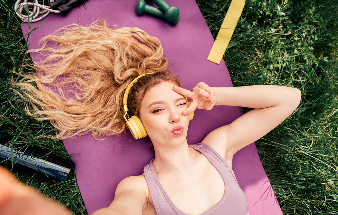 Wiederaufbau deiner tiefen Rumpfmuskulatur: Ein praktischer Leitfaden für Pilates bei Rektusdiastase und sichere Pilates-Progressions
