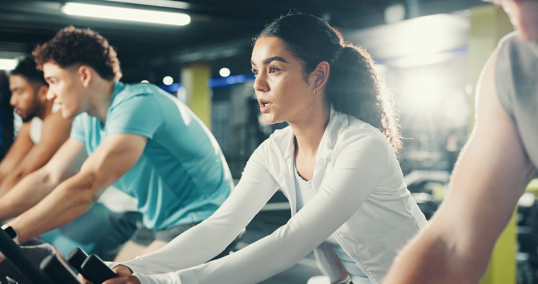 Entfessle dein Fitnesspotenzial: Der umfassende Leitfaden für das Indoor-Bike-Ganzkörpertraining