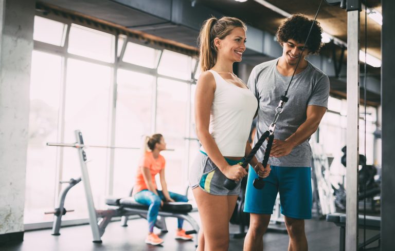 Trizeps-Seil-Übungen: Größere, stärkere und besser definierte Arme aufbauen