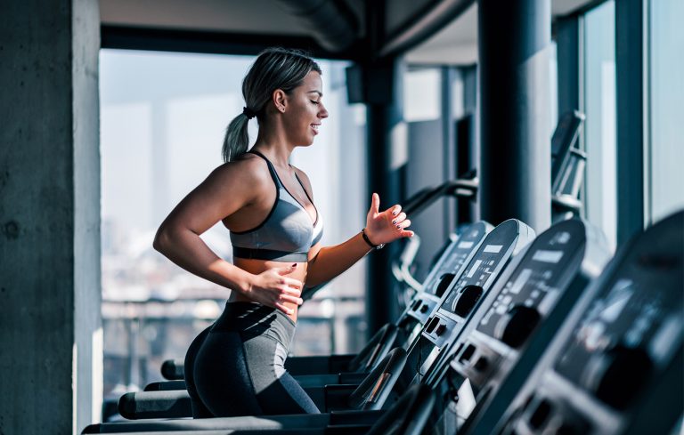 Schritt in die Zukunft: Wie Laufbänder mit JASPORT das Heimfitness neu definieren