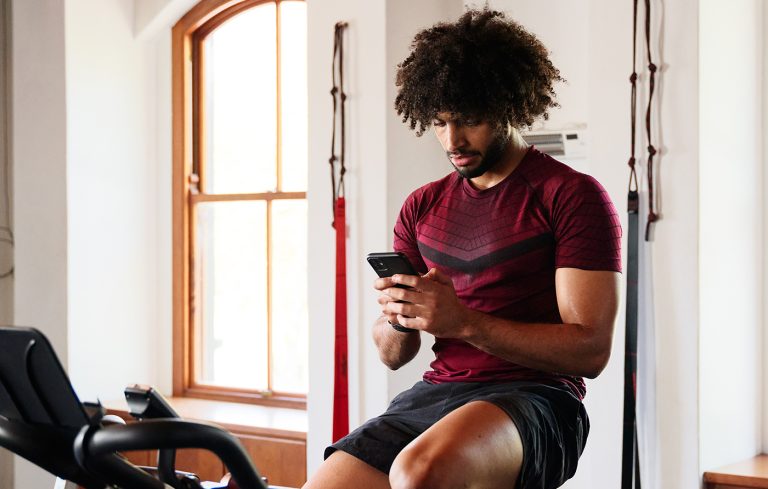 Der Aufstieg des Home Fitness: Warum ein Speedbike-Fitnessstudio ein Muss ist