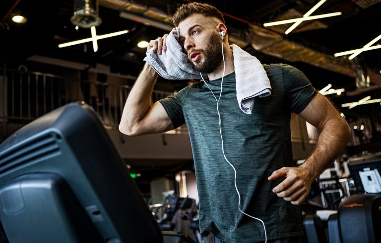 Erforschung des Potenzials von Virtual-Reality-Laufbändern im Sporttraining