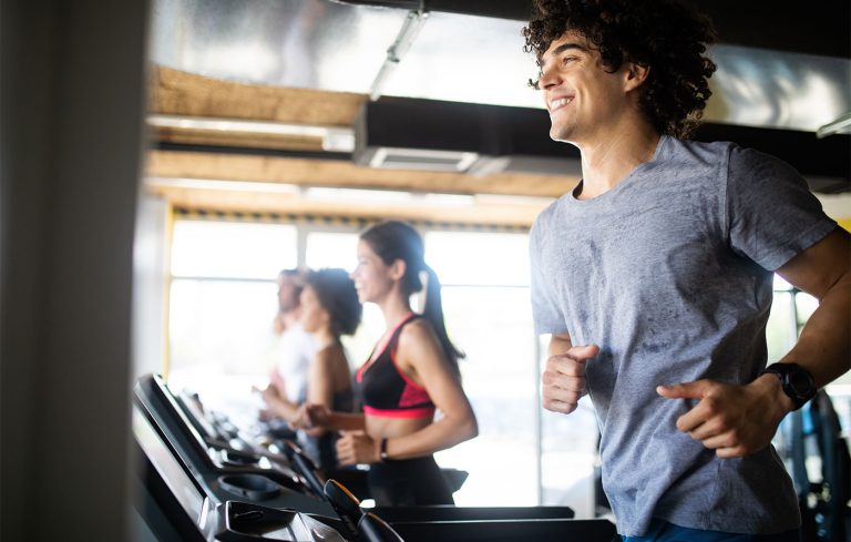 Vorteile des Gehens auf dem Laufband: Gesundheit und Fitness verbessern