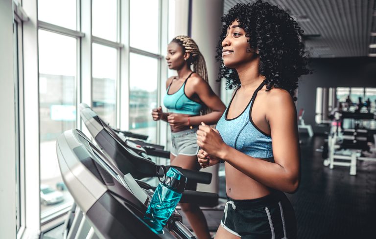 So nutzen Sie ein Laufband für Ausdauertraining: Ein kompletter Leitfaden