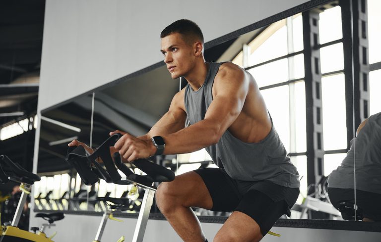Indoor-Bike: Reduziertes Risiko chronischer Erkrankungen durch gelenkschonendes Ausdauertraining