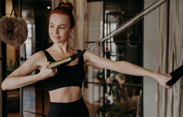 Verständnis der Schultergesundheit durch ein Pilates-Training zur Stabilisierung der Scapula